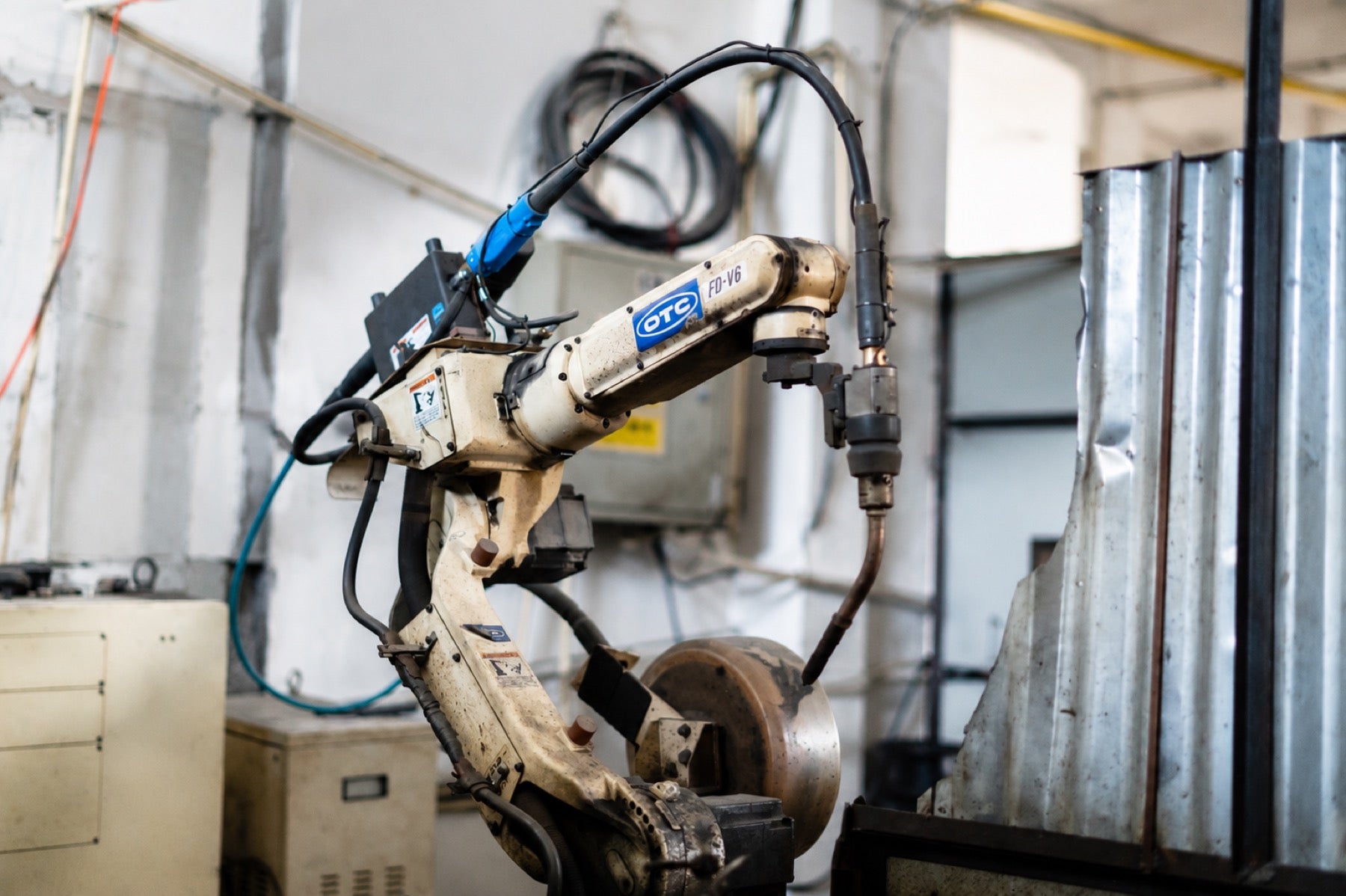 Robot MIG welding for repeat pipe assemblies